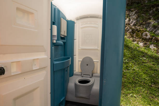 Best Temporary restroom rental  in Roanoke, AL